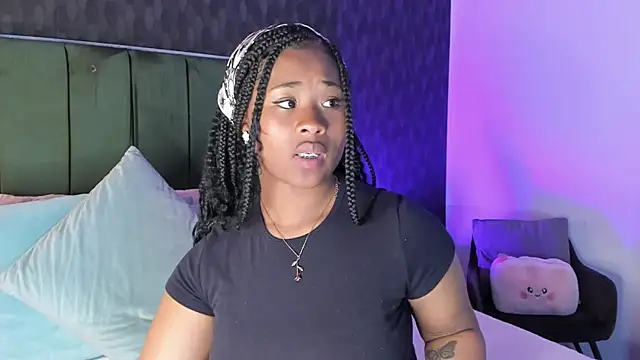 Snapshot of Anneth__M chatting on December 11, 7:57 pm Anneth M online show from December 11, 7:57 pm