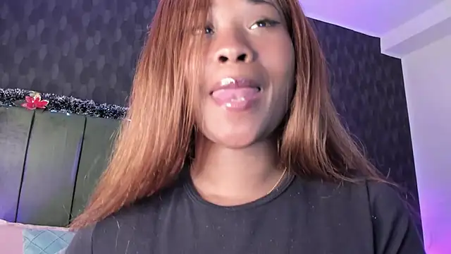 Snapshot of Anneth__M chatting on December 31, 4:46 pm Anneth M online show from December 31, 4:46 pm