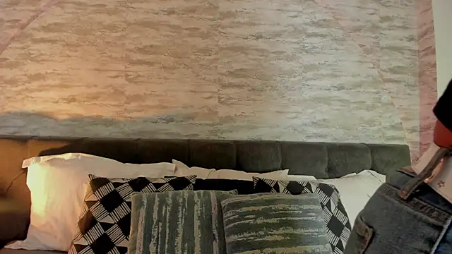 Anneth  M online show from October 2, 7:43 pm