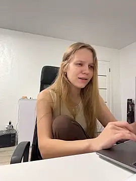 Snapshot of Ketitull chatting on June 5, 8:36 pm Ketitull online show from June 5, 8:36 pm