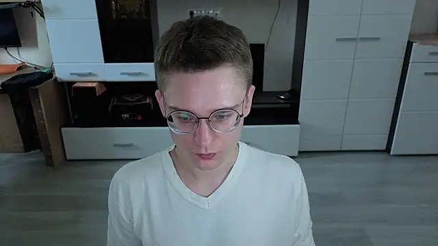 angryzan online show from November 21, 5:39 am