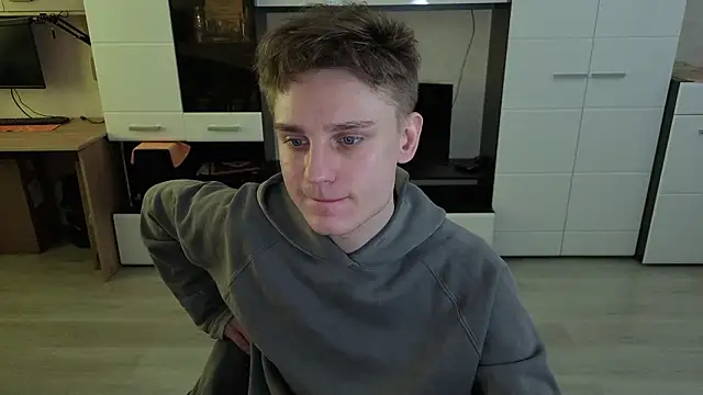 angryzan online show from March 18, 7:00 am