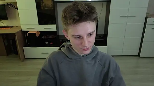 angryzan online show from March 19, 7:23 am