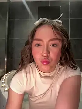 SofiMeza online show from February 14, 1:51 pm