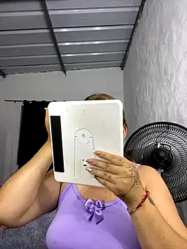 Sofia Queen17 online show from October 1, 10:43 am