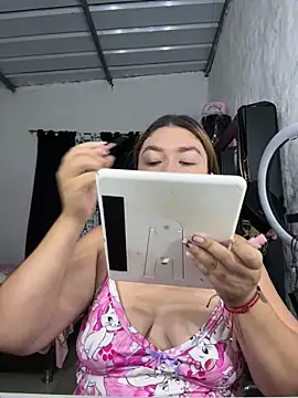 Snapshot of Sofia_Queen17 chatting on March 1, 9:44 am Sofia Queen17 online show from March 1, 9:44 am