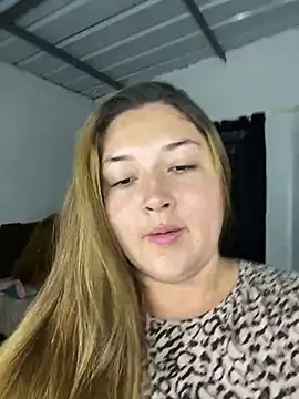 Snapshot of Sofia_Queen17 chatting on March 2, 5:53 pm Sofia Queen17 online show from March 2, 5:53 pm