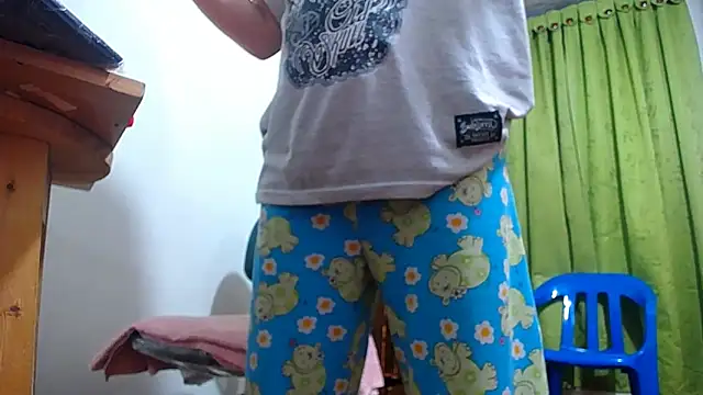 hairy pussywet online show from June 8, 8:04 am