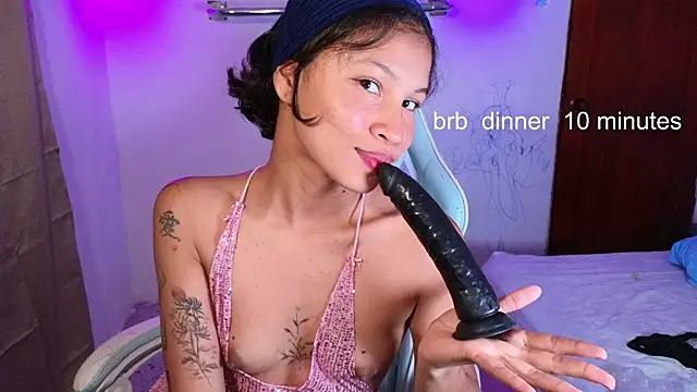 Snapshot of Peggy_Funn chatting on September 10, 12:43 am Peggy Funn online show from September 10, 12:43 am