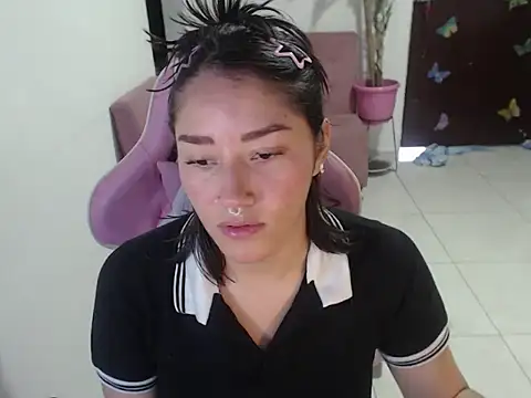 littleangel1 m online show from July 11, 10:11 pm