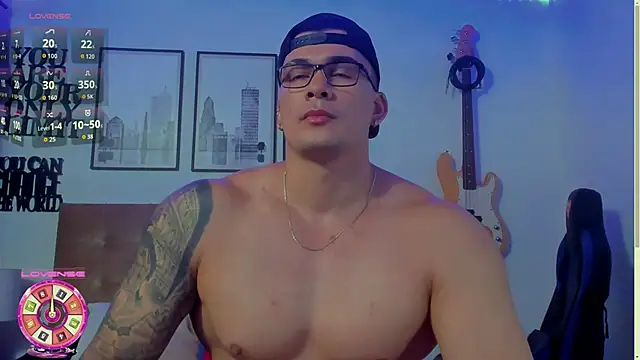 seancarreraa online show from October 14, 11:55 am