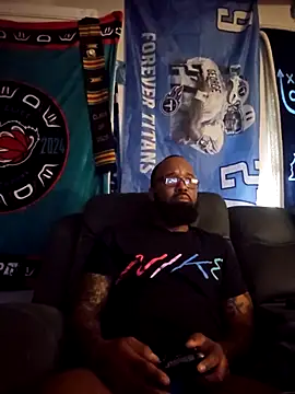 Snapshot of GallowayGooch1085 chatting on March 3, 7:31 pm GallowayGooch1085 online show from March 3, 7:31 pm