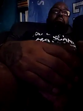 Snapshot of GallowayGooch1085 chatting on March 25, 2:06 am GallowayGooch1085 online show from March 25, 2:06 am