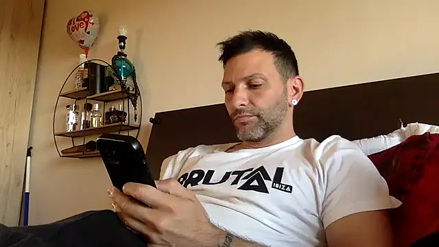 goroasroma90 online show from April 7, 5:02 pm