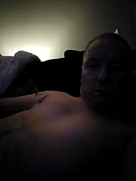 Snapshot of walker1979 chatting on February 12, 10:27 pm walker1979 online show from February 12, 10:27 pm