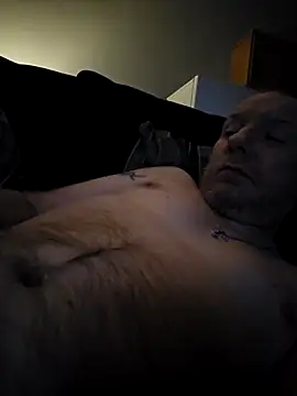 Snapshot of walker1979 chatting on February 16, 9:11 pm walker1979 online show from February 16, 9:11 pm