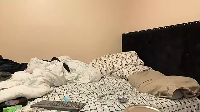 hailzeffn online show from October 23, 7:18 am