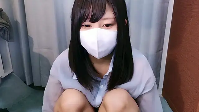 Snapshot of YUTSU_KI chatting on April 2, 1:53 pm YUTSU KI online show from April 2, 1:53 pm
