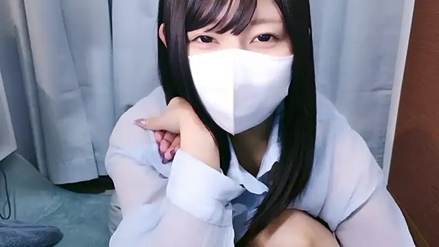 Snapshot of YUTSU_KI chatting on April 13, 1:27 pm YUTSU KI online show from April 13, 1:27 pm