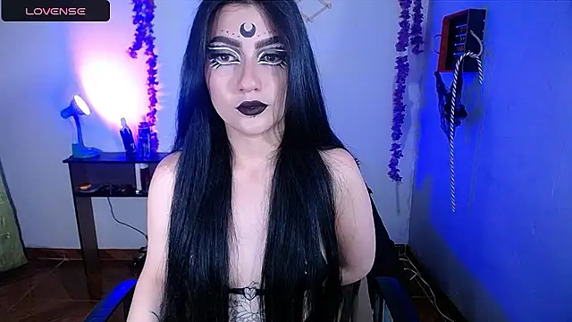 sophy rock online show from December 4, 7:34 pm