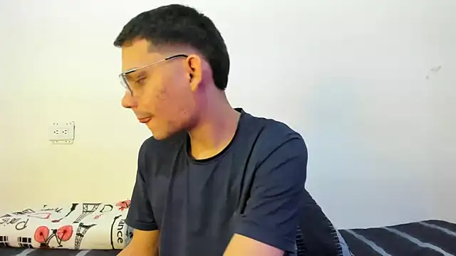 Diego-Monsalve online show from October 17, 10:34 pm