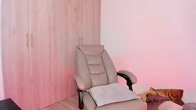  miamadison online show from September 30, 2:05 am