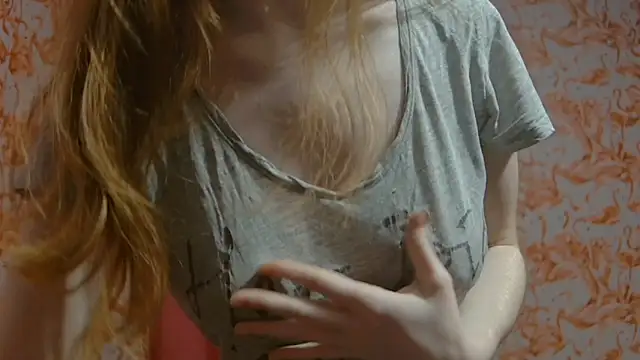 strawberrysmoothie online show from February 11, 3:18 am