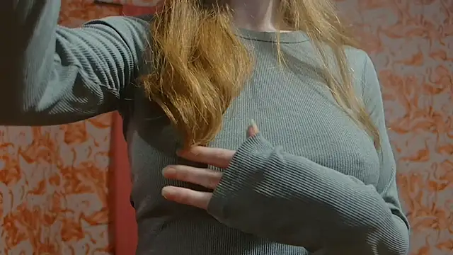 strawberrysmoothie online show from February 14, 2:39 am