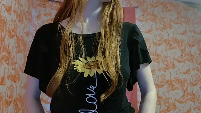 strawberrysmoothie online show from September 19, 7:03 pm