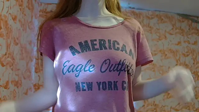 strawberrysmoothie online show from November 28, 8:00 pm