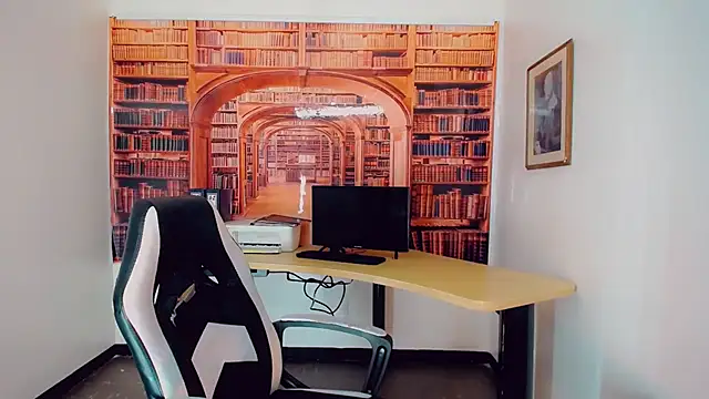 khiara moretti online show from January 5, 1:35 am