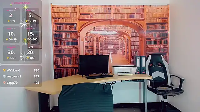 khiara moretti online show from March 17, 7:37 pm