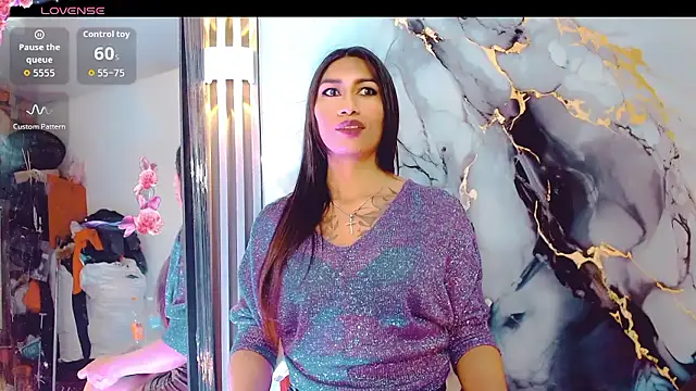 khiara moretti online show from December 15, 11:58 am