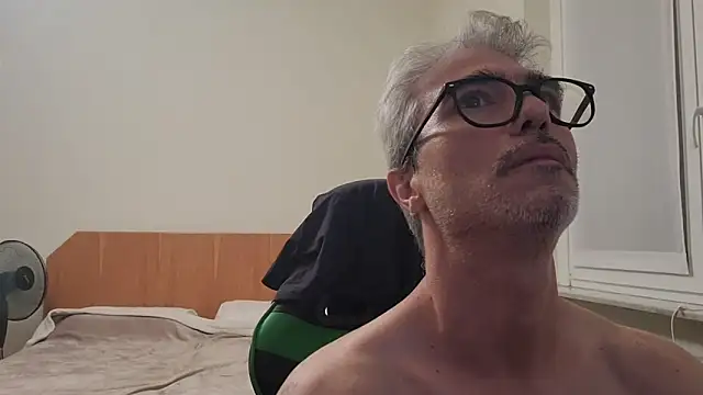 KennyForU77 online show from June 21, 9:17 pm