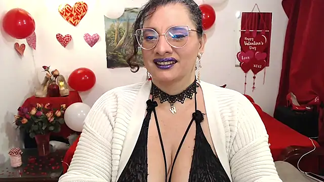 Aleja Gonzales online show from February 12, 5:58 am