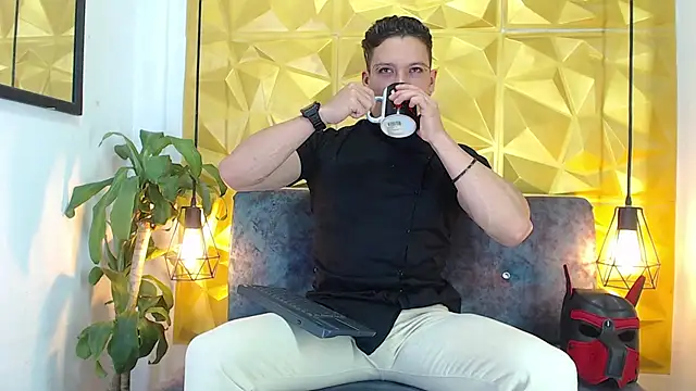 Snapshot of Baxter_Dex chatting on January 9, 8:34 am Baxter Dex online show from January 9, 8:34 am