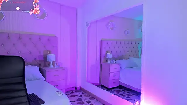 Agathaargent  online show from October 16, 10:16 am