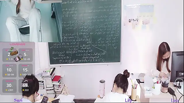 Snapshot of _Math_ chatting on June 3, 2:33 pm Math online show from June 3, 2:33 pm