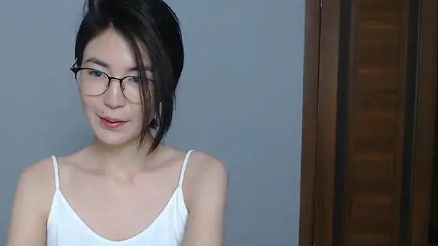 Snapshot of traxexe chatting on March 19, 7:18 pm traxexe online show from March 19, 7:18 pm