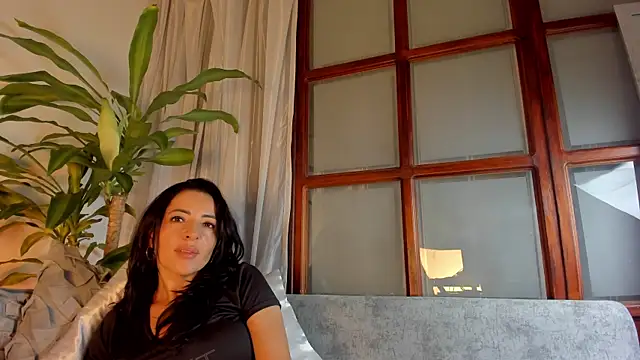 Capriijonesxxx online show from February 9, 11:58 am
