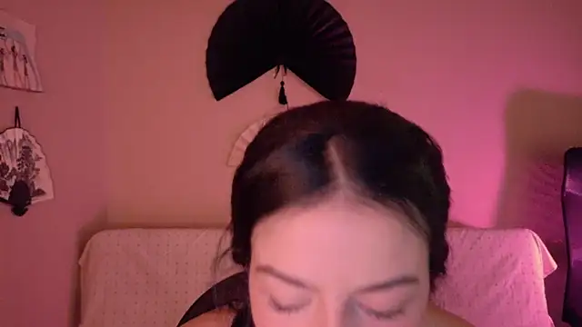 Snapshot of phoenix_xx chatting on June 10, 12:15 pm phoenix xx online show from June 10, 12:15 pm