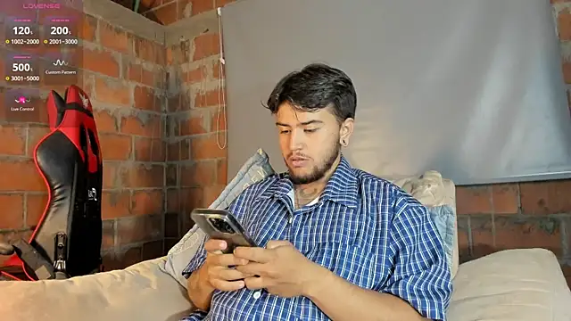 ftmphilip  online show from July 17, 12:39 am