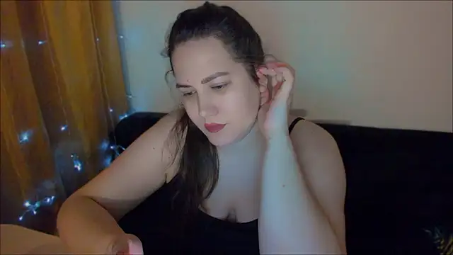  madalexa  online show from December 5, 5:50 pm