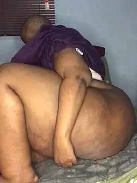 Snapshot of sotho_ssbbw chatting on June 6, 11:31 pm sotho ssbbw online show from June 6, 11:31 pm