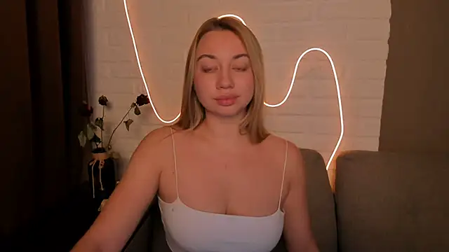 DanielaWisse online show from December 3, 2:58 am