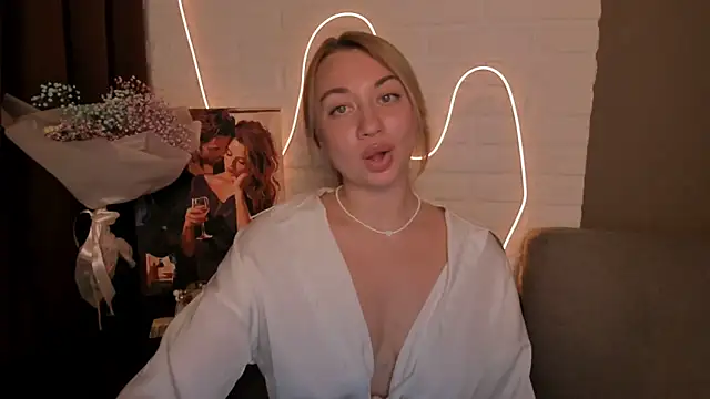 DanielaWisse online show from December 19, 8:44 pm