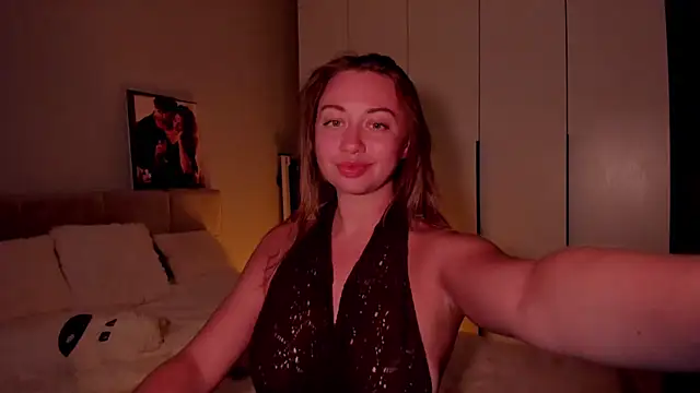 Snapshot of DanielaWisse chatting on August 2, 7:56 pm DanielaWisse online show from August 2, 7:56 pm