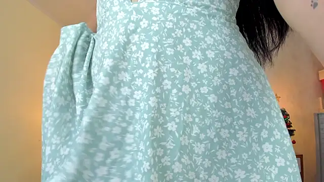 LARSONMIA online show from December 2, 12:21 pm