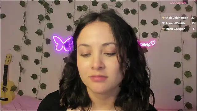 Megan Rodrigo online show from December 3, 12:13 am