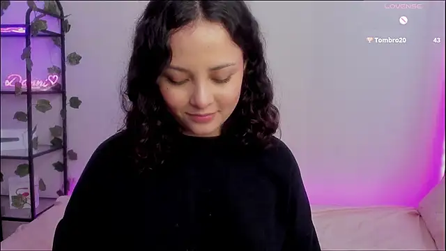 Megan Rodrigo online show from January 9, 7:08 pm